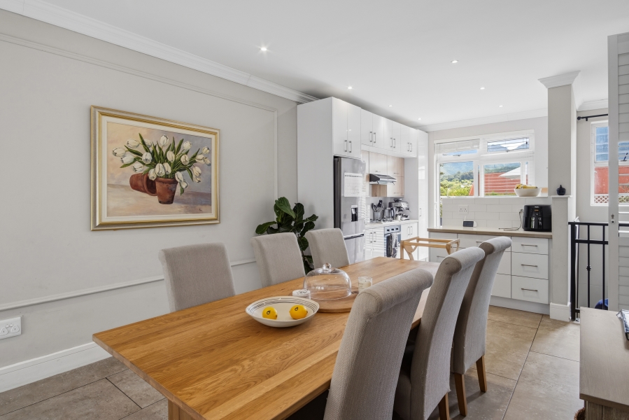 2 Bedroom Property for Sale in Wynberg Upper Western Cape
